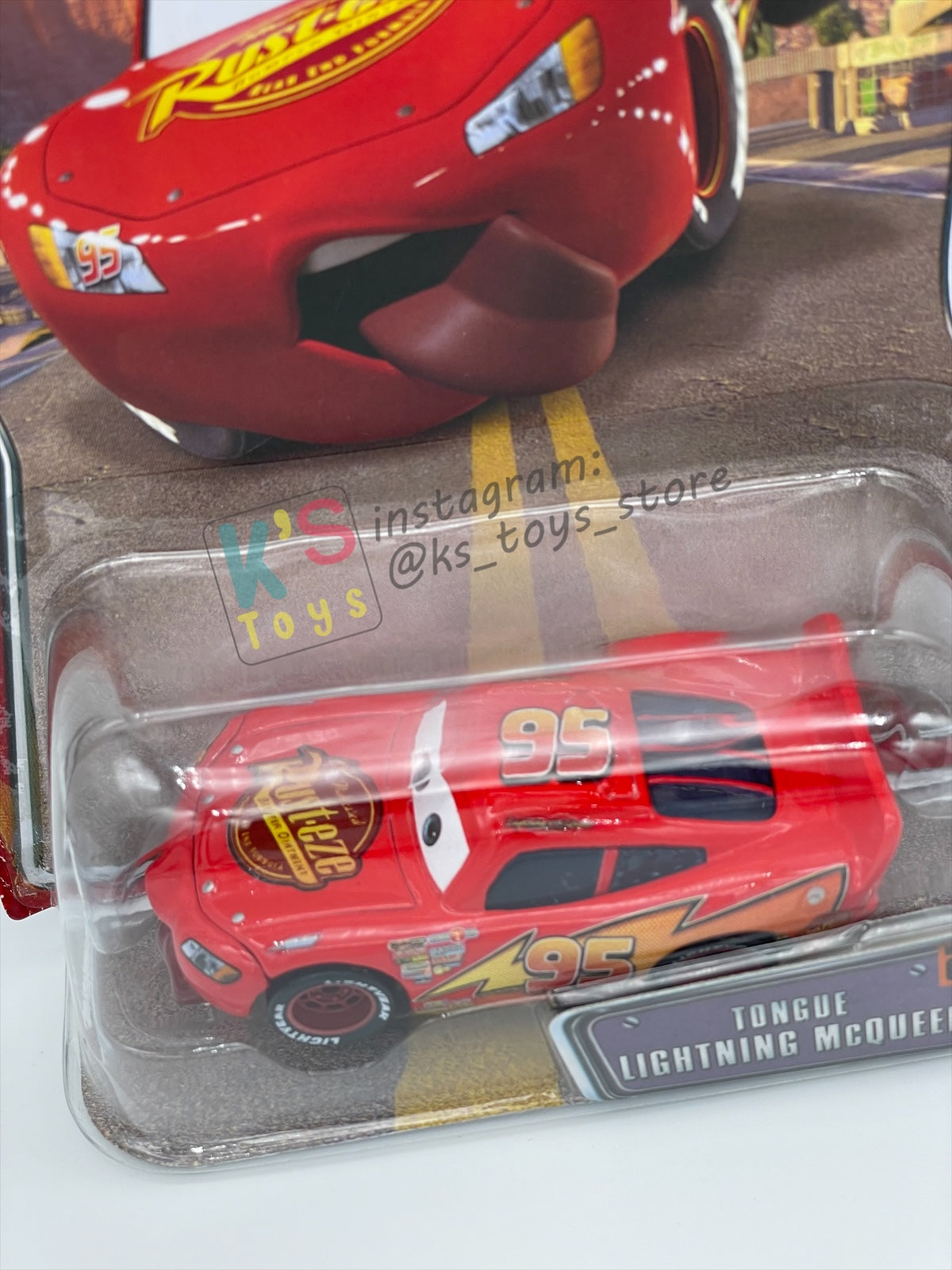 DISNEY PIXAR CARS BY MATTEL - TONGUE LIGHTNING MCQUEEN - THE WORLD OF CARS SERIES - BNIP