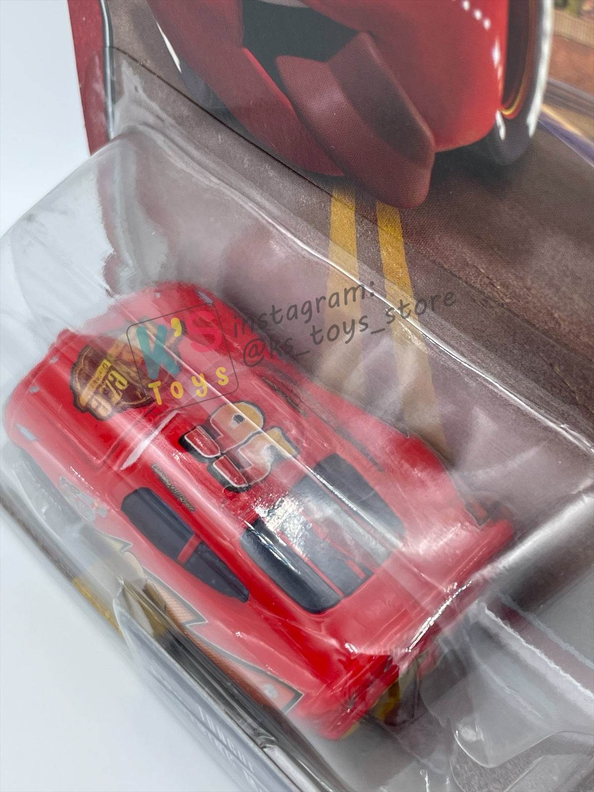 DISNEY PIXAR CARS BY MATTEL - TONGUE LIGHTNING MCQUEEN - THE WORLD OF CARS SERIES - BNIP
