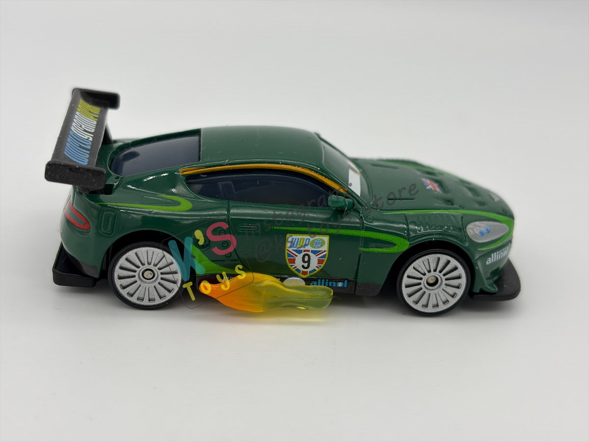 PRE-OWNED / LOOSE DISNEY PIXAR CARS - "NIGEL GEARSLEY WITH FLAMES" CARS SERIES - NEAR MINT CONDITION