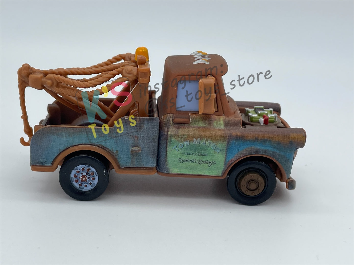 PRE-OWNED / LOOSE DISNEY PIXAR CARS BY MATTEL - "YOU THE BOMB MATER (VARIANT)" - CARS 2 SERIES - NEAR MINT CONDITION - READ DESCRIPTION!!!!!!!!!!!