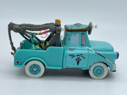 PRE-OWNED / LOOSE DISNEY PIXAR CARS BY MATTEL - "DR. MATER" - RESCUE SQUAD MATER SERIES - PLAYED WITH CONDITION - READ DESCRIPTION!!!!!!!!!!!
