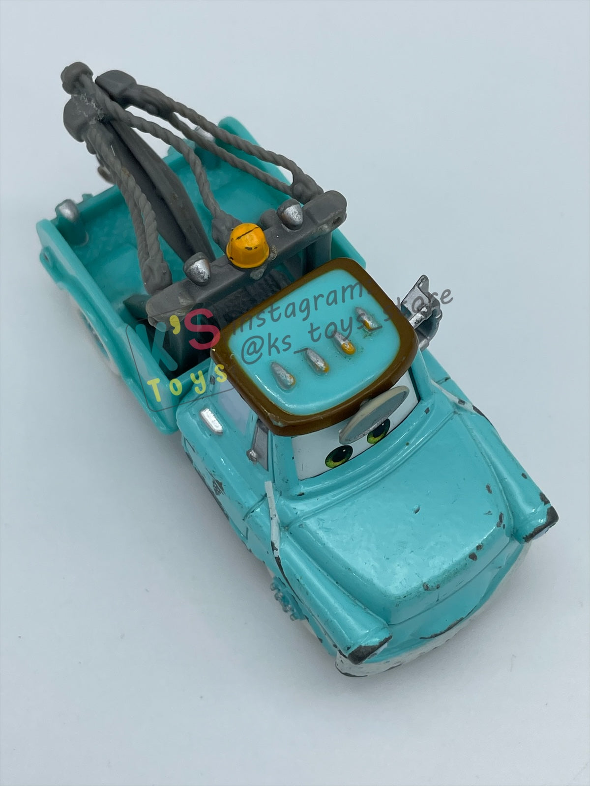 PRE-OWNED / LOOSE DISNEY PIXAR CARS BY MATTEL - "DR. MATER" - RESCUE SQUAD MATER SERIES - PLAYED WITH CONDITION - READ DESCRIPTION!!!!!!!!!!!