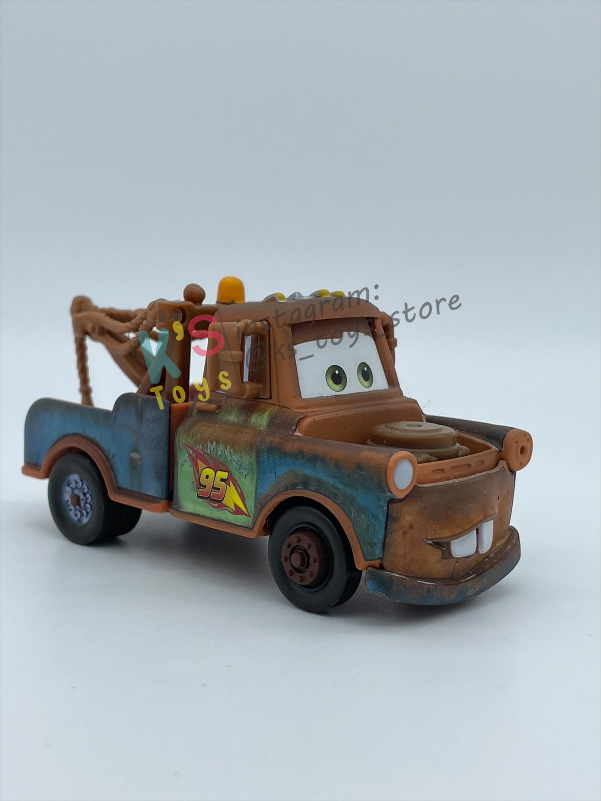 PRE-OWNED / LOOSE DISNEY PIXAR CARS BY MATTEL - "RACE TEAM MATER" - CARS 2 SERIES - NEAR MINT CONDITION - READ DESCRIPTION!!!!!!!!!!!