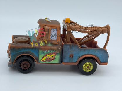 PRE-OWNED / LOOSE DISNEY PIXAR CARS BY MATTEL - "RACE TEAM MATER" - CARS 2 SERIES - NEAR MINT CONDITION - READ DESCRIPTION!!!!!!!!!!!