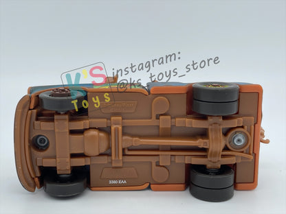 PRE-OWNED / LOOSE DISNEY PIXAR CARS BY MATTEL - "RACE TEAM MATER" - CARS 2 SERIES - NEAR MINT CONDITION - READ DESCRIPTION!!!!!!!!!!!