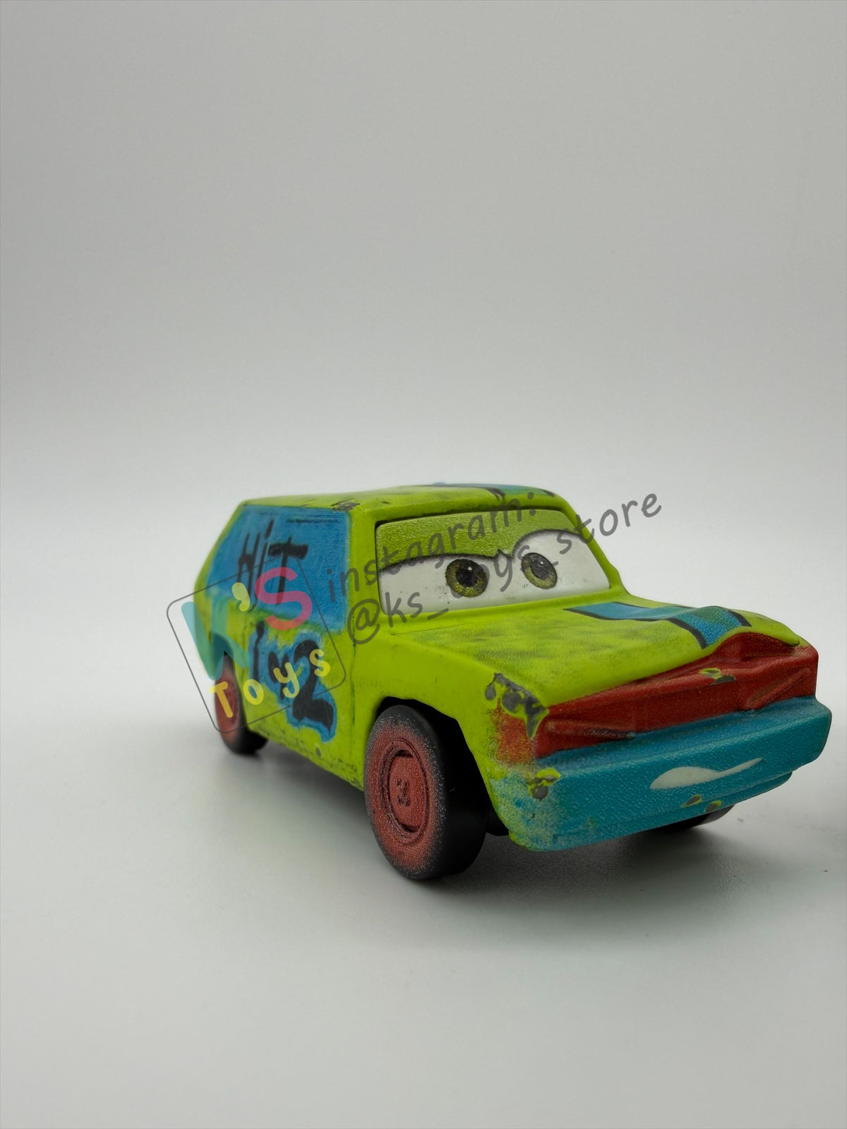 PRE-OWNED / LOOSE DISNEY PIXAR CARS BY MATTEL - "HIT AND RUN" THUNDER HOLLOWS SERIES - PLAYED IN GOOD CONDITION
