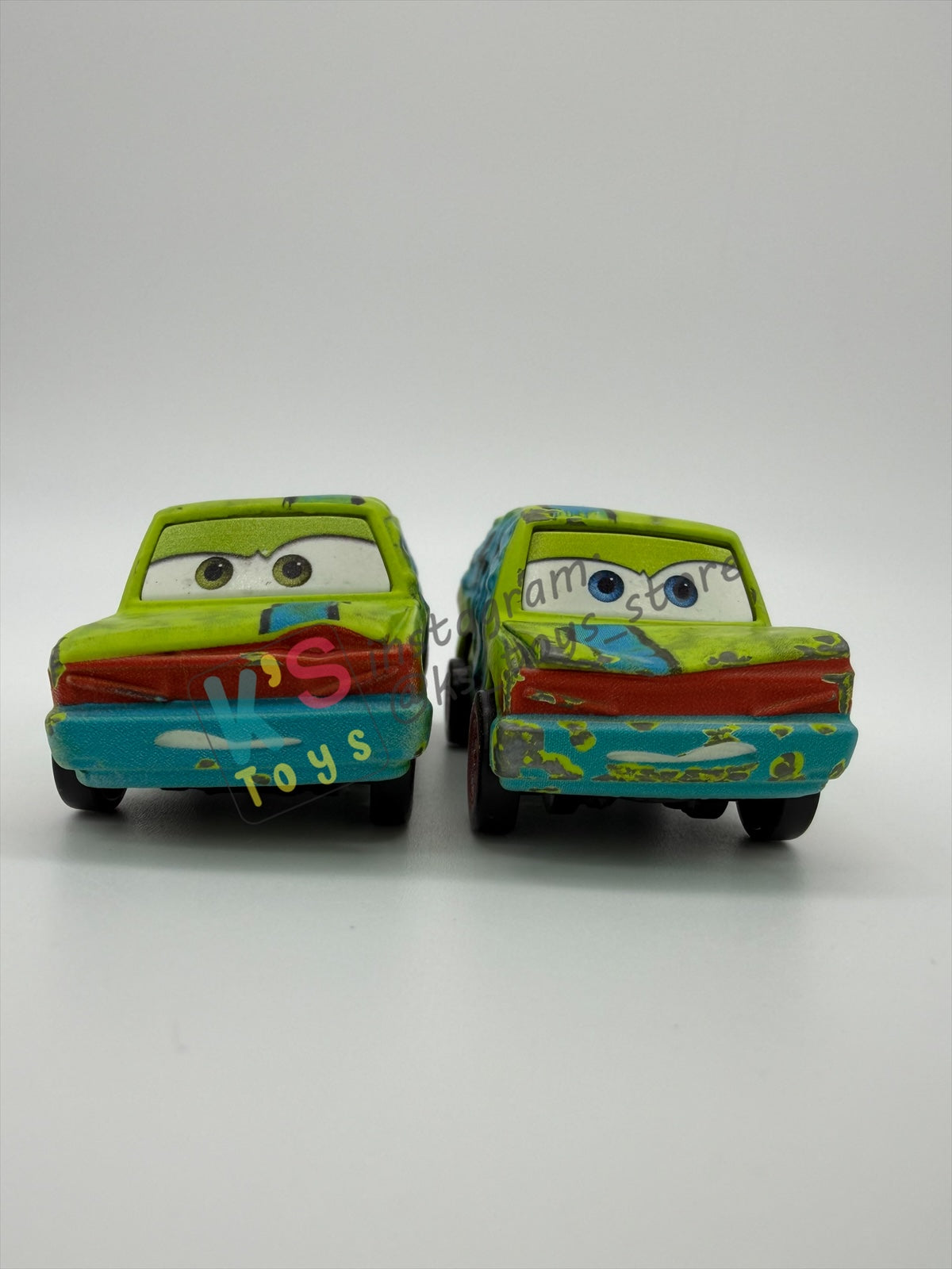 PRE-OWNED / LOOSE DISNEY PIXAR CARS BY MATTEL - "HIT AND RUN" THUNDER HOLLOWS SERIES - PLAYED IN GOOD CONDITION