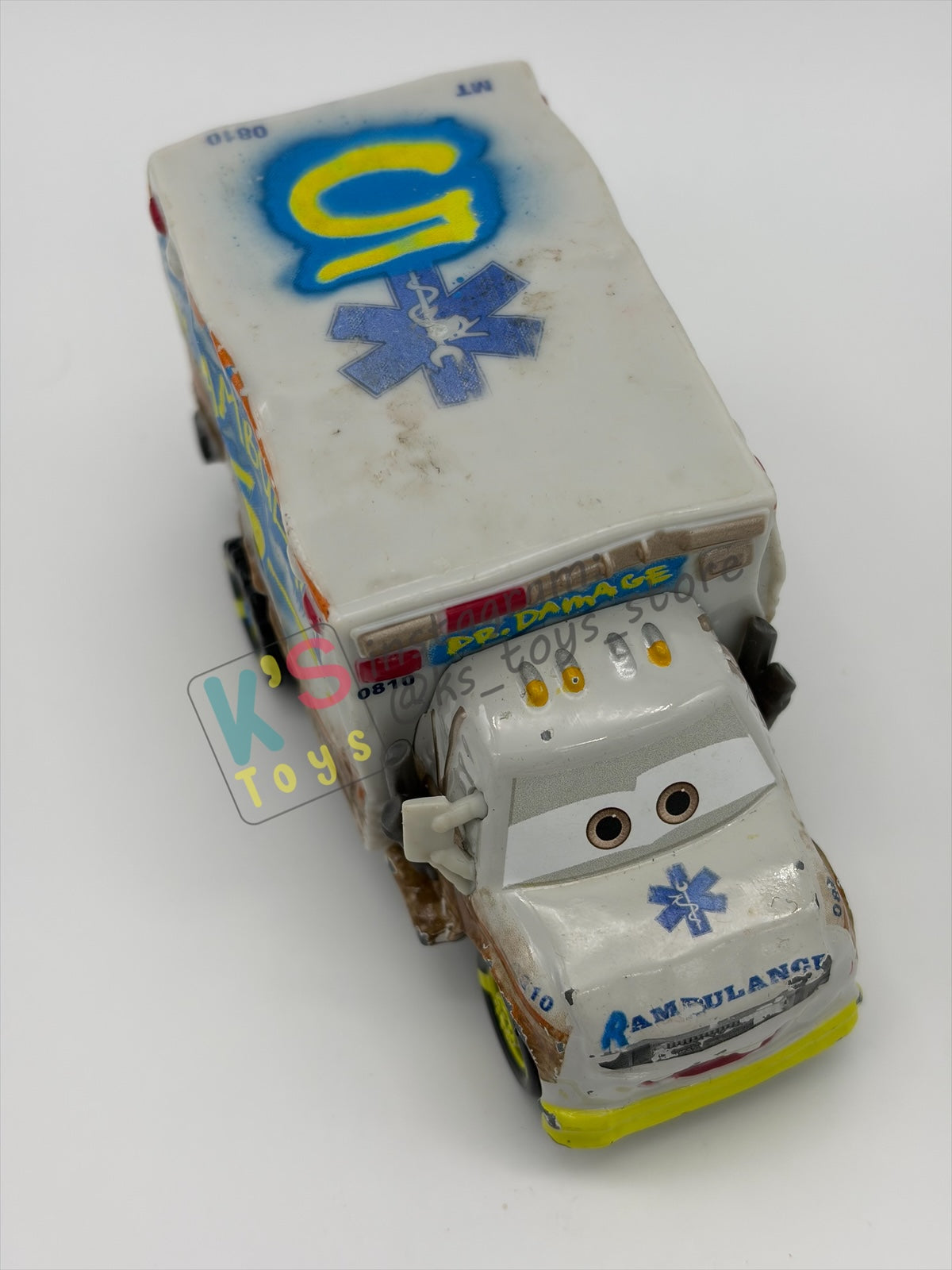 PRE-OWNED / LOOSE DISNEY PIXAR CARS - "DR DAMAGE" THUNDER HOLLOW SERIES - GOOD CONDITION - READ DESCRIPTION!!!!!!