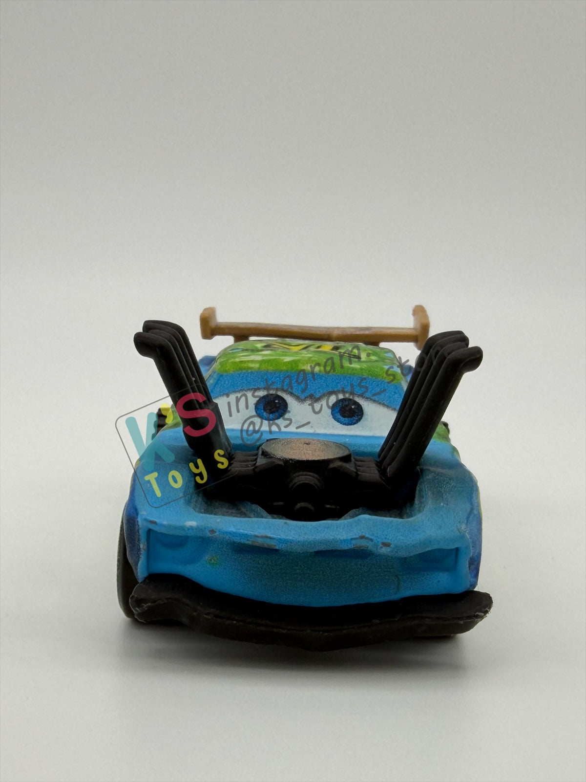 PRE-OWNED / LOOSE DISNEY PIXAR CARS - "SUPERFLY" THUNDER HOLLOW SERIES - GOOD CONDITION - READ DESCRIPTION!!!!!!
