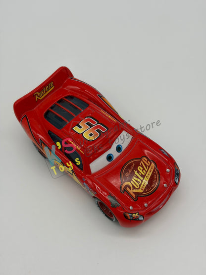 PRE-OWNED / LOOSE DISNEY PIXAR CARS - "TAR LIGHTNING MCQUEEN" CARS SERIES - NEAR MINT CONDITION - READ DESCRIPTION!!!!!!