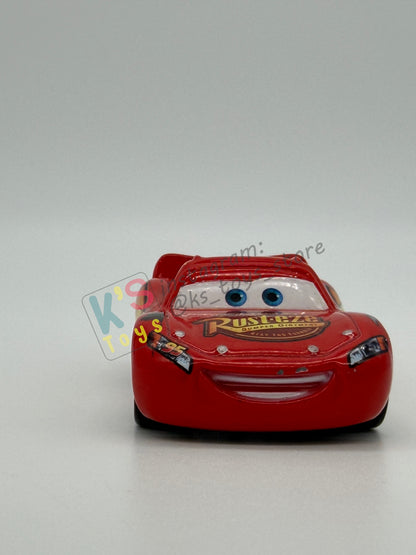 PRE-OWNED / LOOSE DISNEY PIXAR CARS - "TAR LIGHTNING MCQUEEN" CARS SERIES - NEAR MINT CONDITION - READ DESCRIPTION!!!!!!