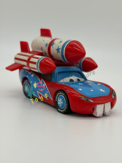 PRE-OWNED / LOOSE DISNEY PIXAR CARS - "DAREDEVIL LIGHTNING MCQUEEN WITH TEETH" - MATER THE GREATER 4-PACK - GOOD CONDITION