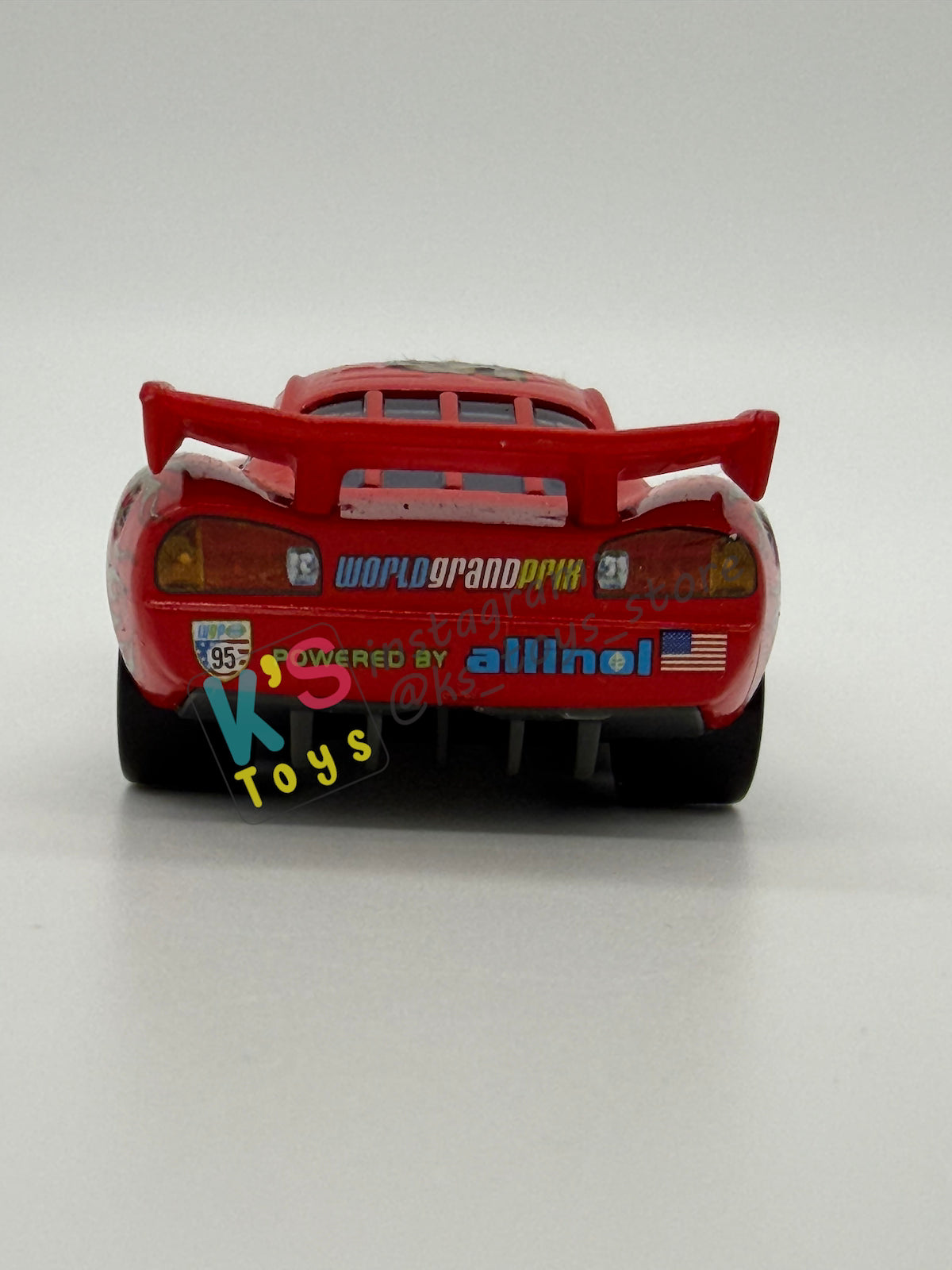 PRE-OWNED / LOOSE DISNEY PIXAR CARS - "FINISH LINE FRENZY LIGHTNING MCQUEEN GOLD" CARS 2 PLAYSET SERIES - NEAR MINT CONDITION - READ DESCRIPTION!!!!!!