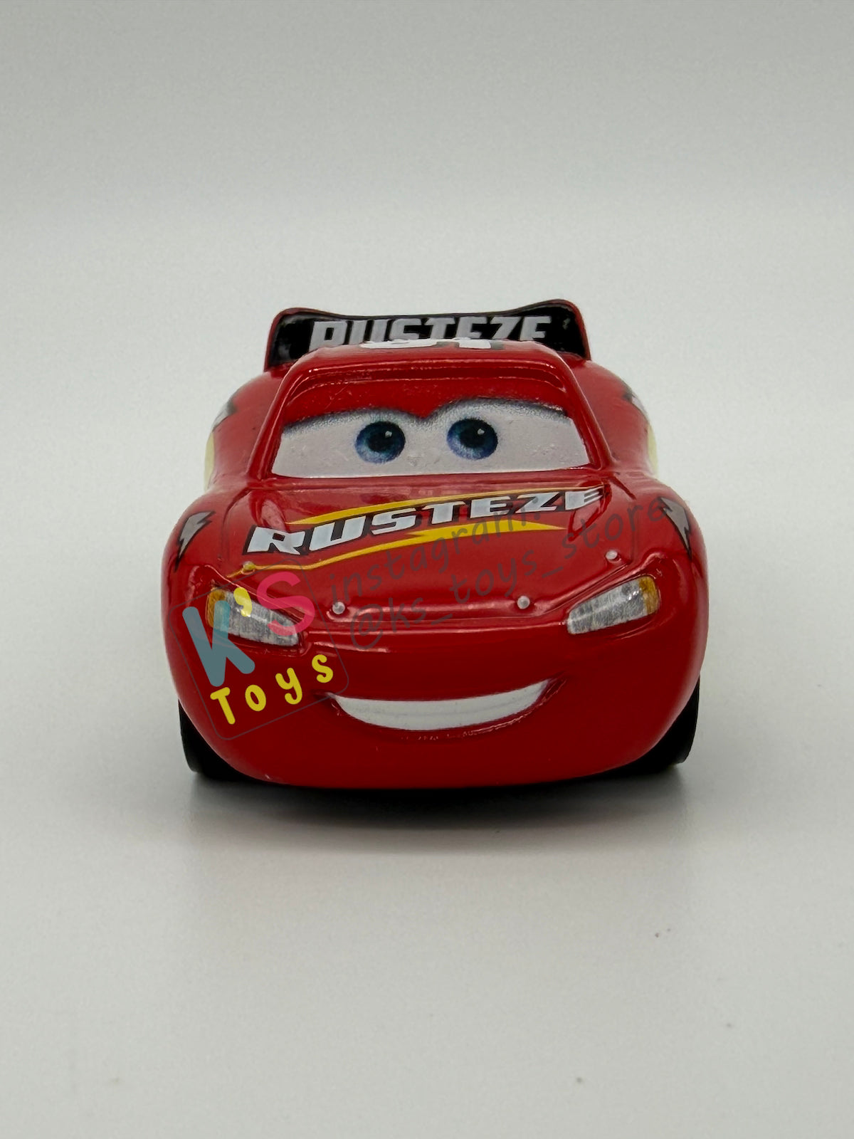 PRE-OWNED / LOOSE DISNEY PIXAR CARS BY MATTEL - "NASCAR LIGHTNING MCQUEEN" 2021 NASCAR SERIES - WITHOUT ACCESSORIES IN NEAR MINT CONDITION - READ DESCRIPTION!!!!!!!!!!