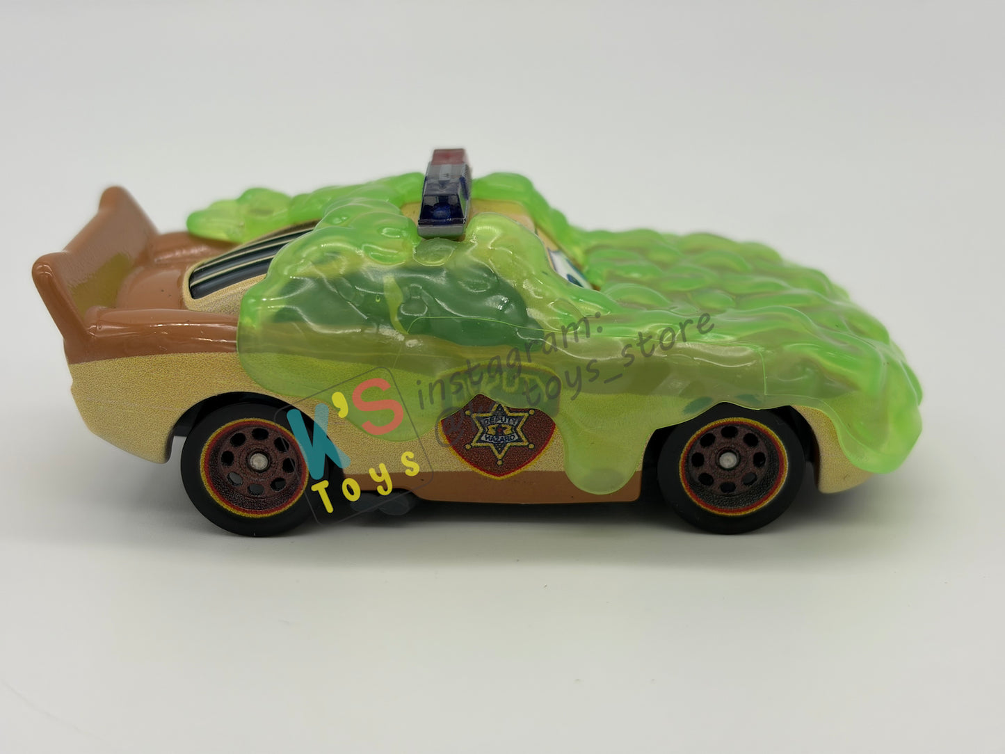 PRE-OWNED / LOOSE DISNEY PIXAR CARS BY MATTEL - "SLIME LIGHTNING MCQUEEN DEPUTY HAZARD" CARS ON THE ROAD SERIES - MINT / NEAR MINT CONDITION - READ DESCRIPTION!!!!!!!!!!