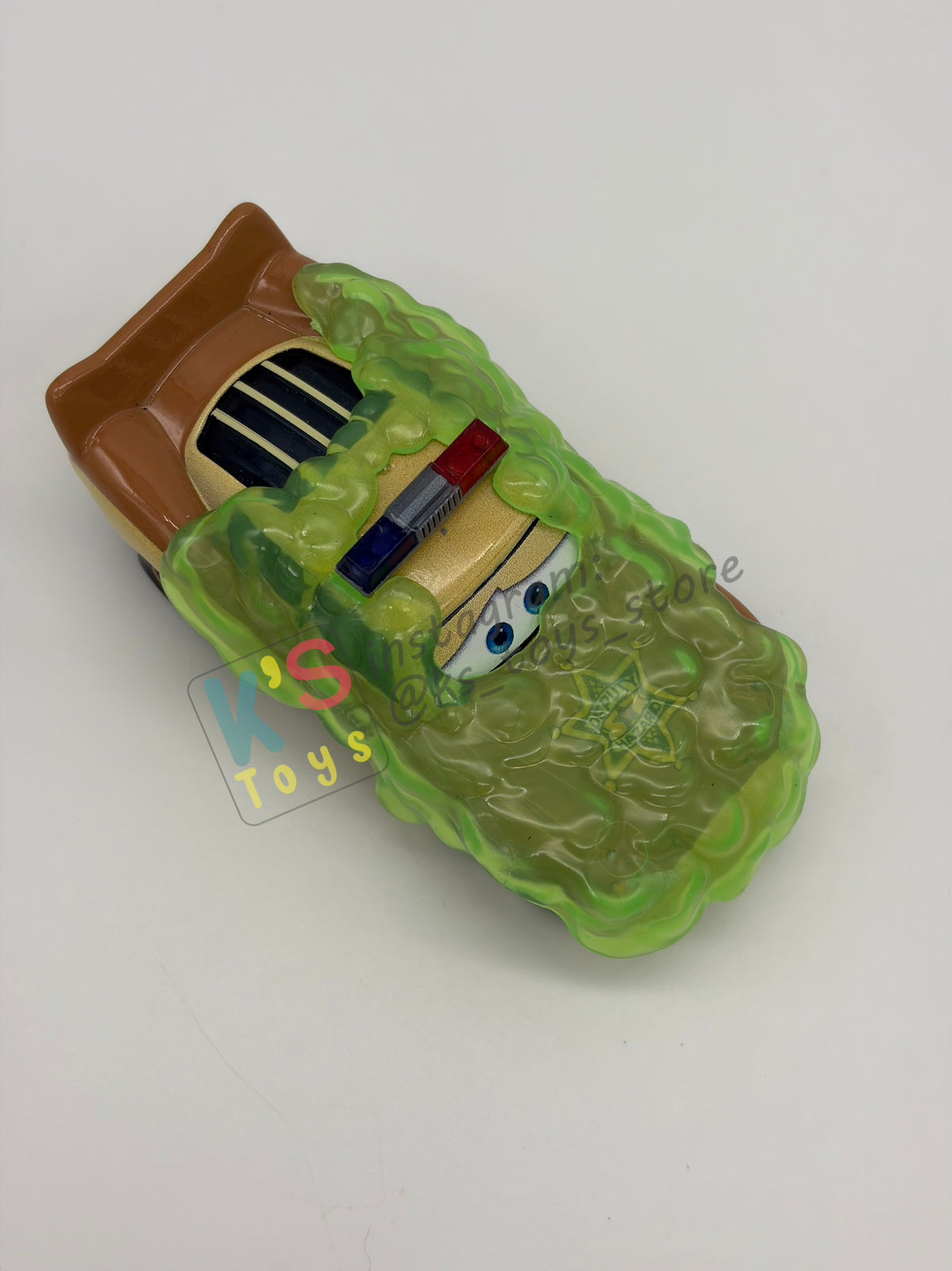 PRE-OWNED / LOOSE DISNEY PIXAR CARS BY MATTEL - "SLIME LIGHTNING MCQUEEN DEPUTY HAZARD" CARS ON THE ROAD SERIES - MINT / NEAR MINT CONDITION - READ DESCRIPTION!!!!!!!!!!