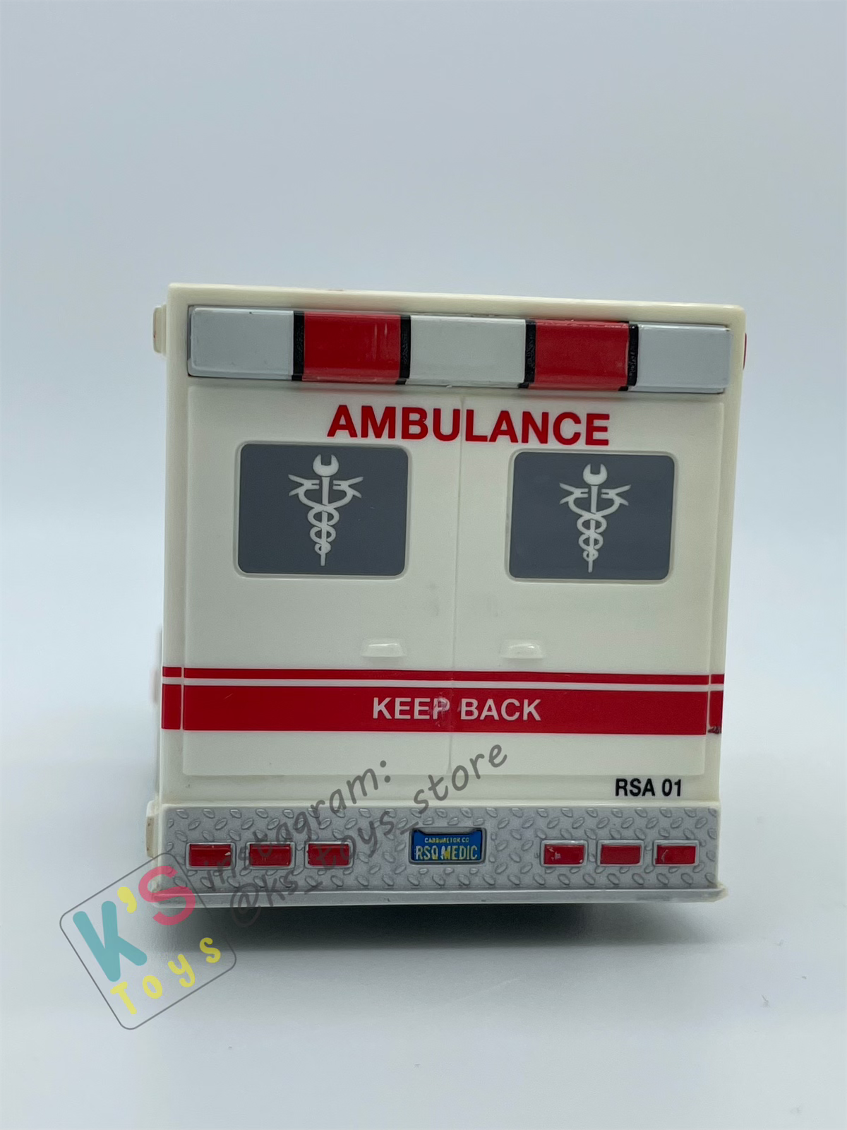 PRE-OWNED / LOOSE DISNEY PIXAR CARS "RESCUE SQUAD AMBULANCE" RESCUE SQUAD MATER SERIES- GOOD CONDITION
