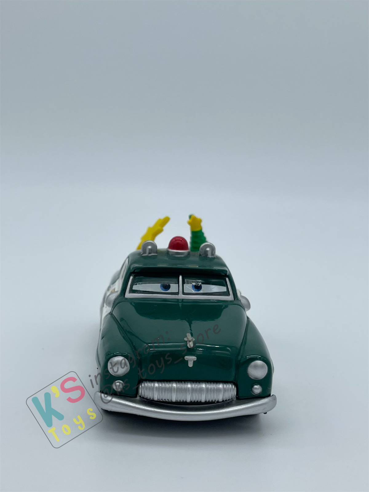 PRE-OWNED / LOOSE DISNEY PIXAR CARS "HOLIDAY SPIRIT GREEN SHERIFF" SNOW GLOBE - DISPLAYED CONDITION