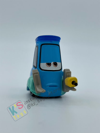 PRE-OWNED / LOOSE DISNEY PIXAR CARS - "RACE TEAM LUIGI AND WHEEL WELL GUIDO" PLAYED IN GOOD CONDITION