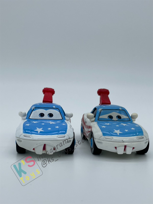 PRE-OWNED / LOOSE DISNEY PIXAR CARS - "MIA & TIA MATER FANS" - MATER THE GREATER SERIES - PLAYED IN GOOD CONDITION