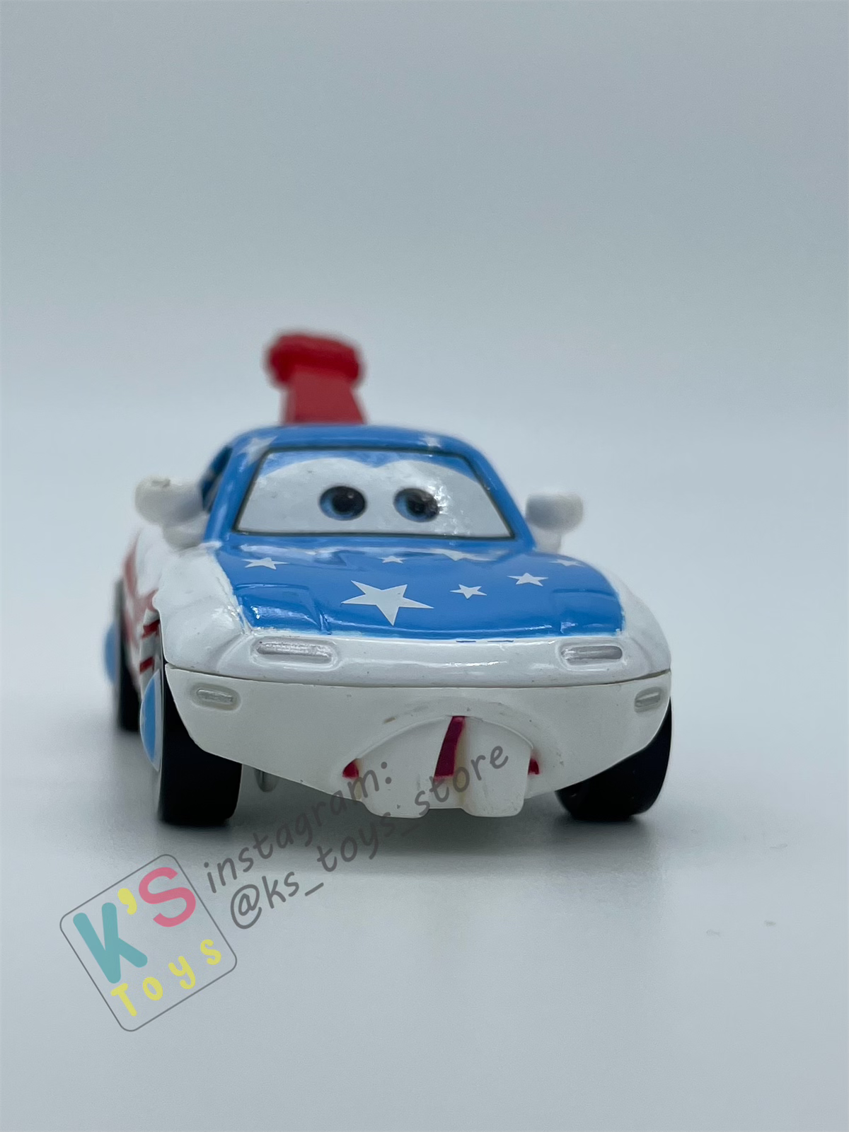 PRE-OWNED / LOOSE DISNEY PIXAR CARS - "MIA & TIA MATER FANS" - MATER THE GREATER SERIES - PLAYED IN GOOD CONDITION