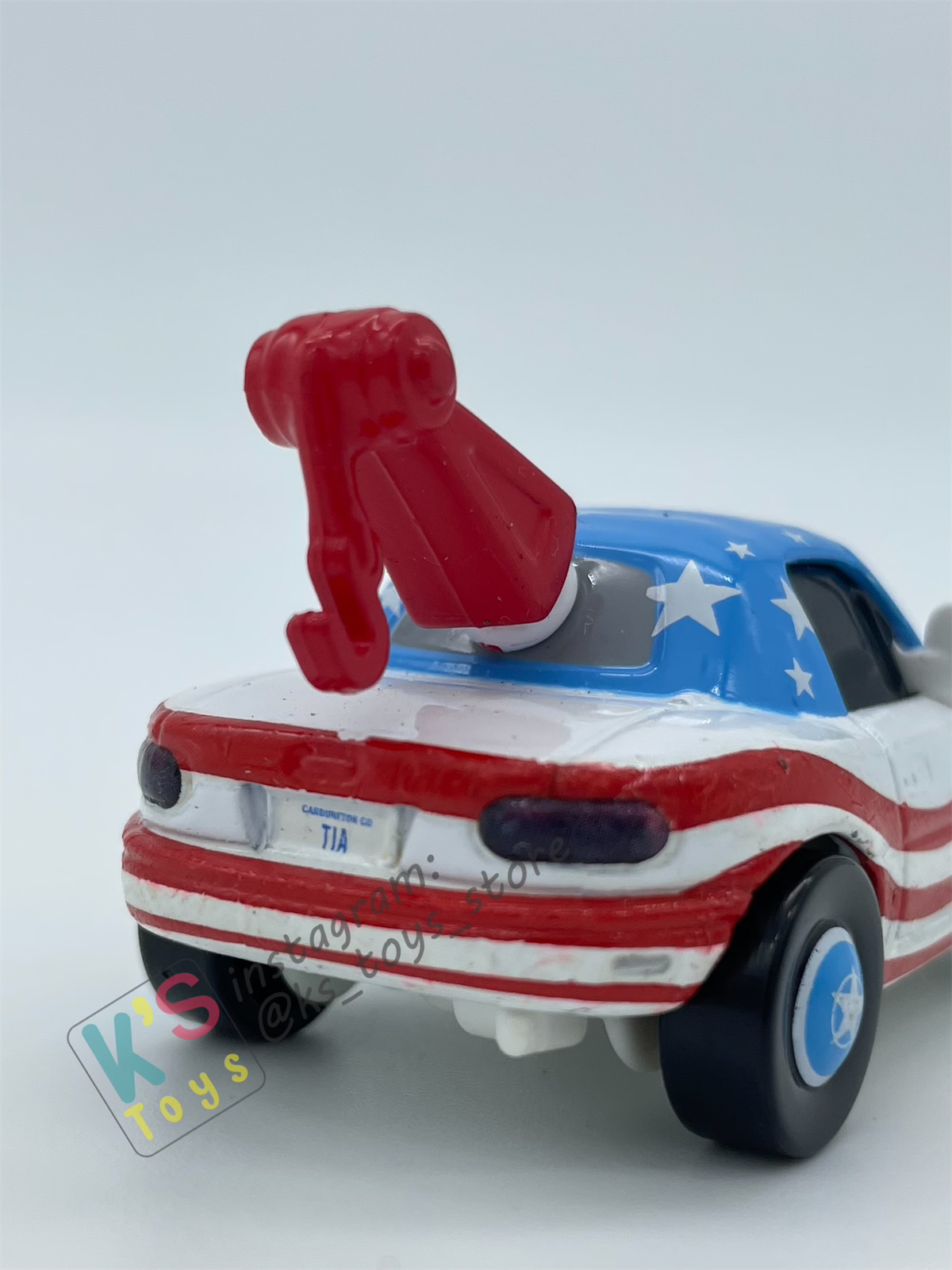 PRE-OWNED / LOOSE DISNEY PIXAR CARS - "MIA & TIA MATER FANS" - MATER THE GREATER SERIES - PLAYED IN GOOD CONDITION