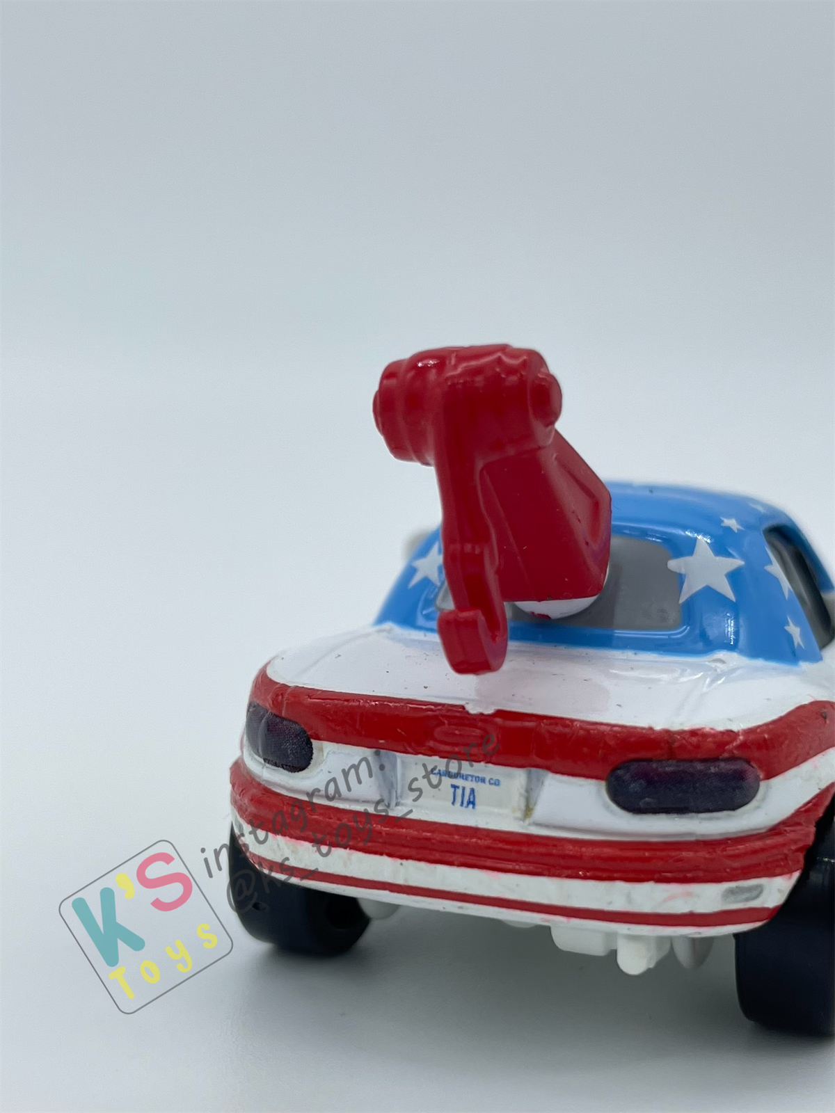 PRE-OWNED / LOOSE DISNEY PIXAR CARS - "MIA & TIA MATER FANS" - MATER THE GREATER SERIES - PLAYED IN GOOD CONDITION