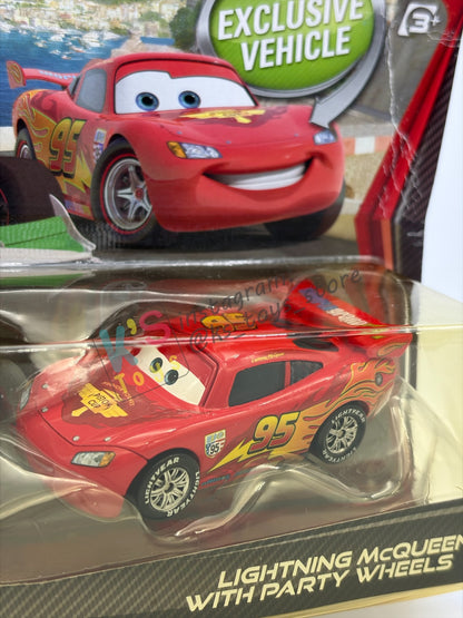 Disney Pixar Cars 1:55 by Mattel 2-Pack MATER WITH NO TIRES AND LIGHTNING MCQUEEN WITH NO TIRES - 95 RETURNS SERIES - BNIP