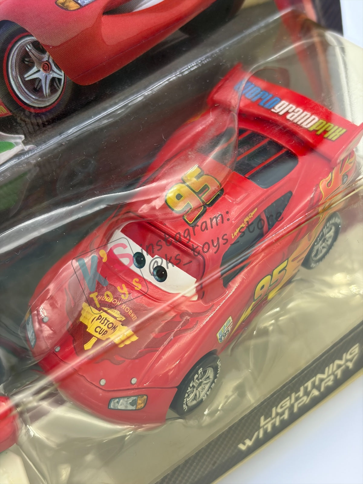Disney Pixar Cars 1:55 by Mattel 2-Pack MATER WITH NO TIRES AND LIGHTNING MCQUEEN WITH NO TIRES - 95 RETURNS SERIES - BNIP