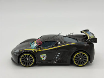PRE-OWNED / LOOSE DISNEY PIXAR CARS BY MATTEL - "LEWIS HAMILTON" - CARS 2 SERIES - PLAYED WITH GOOD CONDITION - READ DESCRIPTION!!!!!!!!!!!
