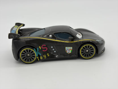 PRE-OWNED / LOOSE DISNEY PIXAR CARS BY MATTEL - "LEWIS HAMILTON" - CARS 2 SERIES - PLAYED WITH GOOD CONDITION - READ DESCRIPTION!!!!!!!!!!!