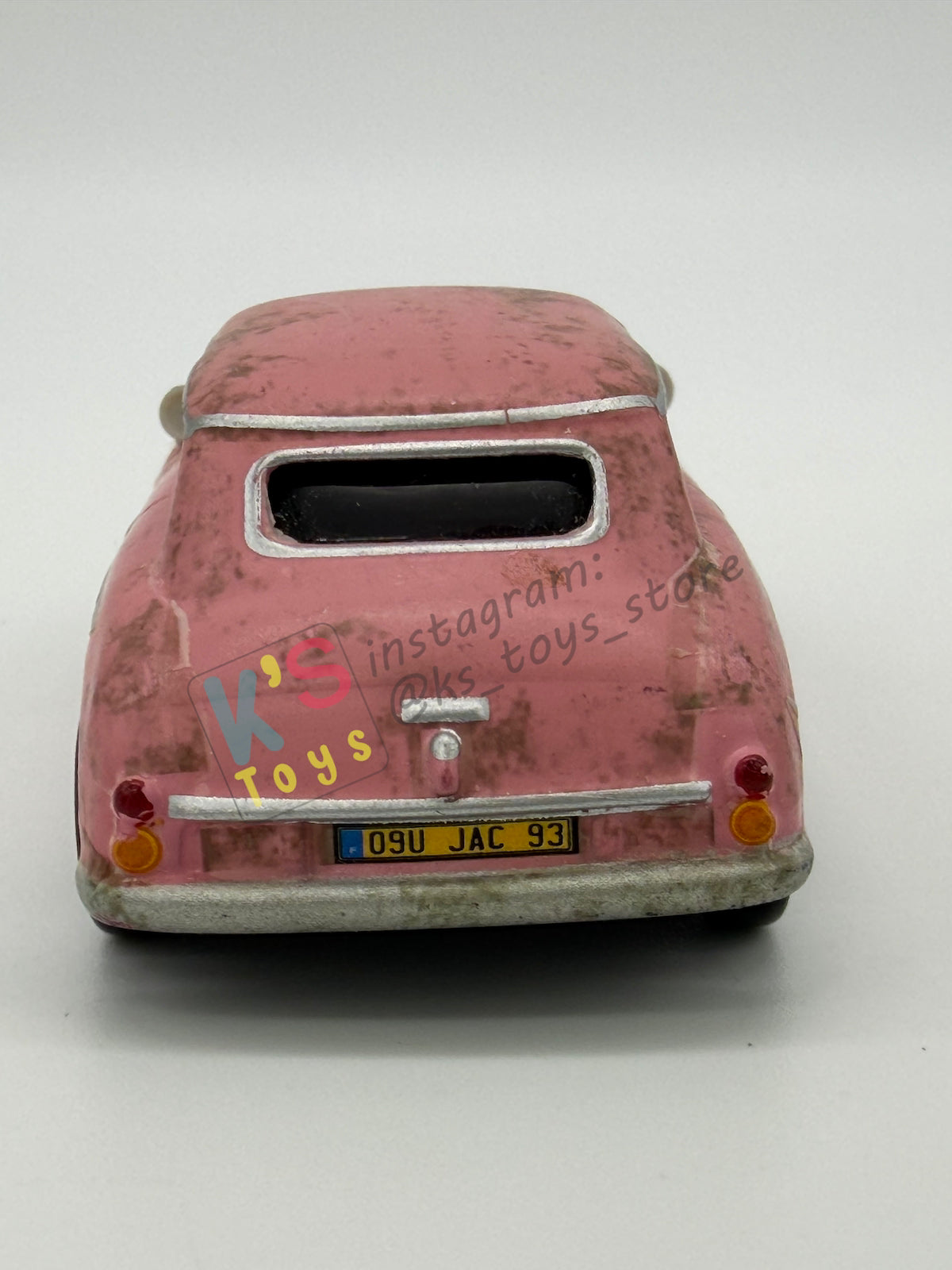 PRE-OWNED / LOOSE DISNEY PIXAR CARS 1:55 BY MATTEL - "GEARTRUDE" CARS 2 PARIS TOUR SERIES - NEAR MINT CONDITION