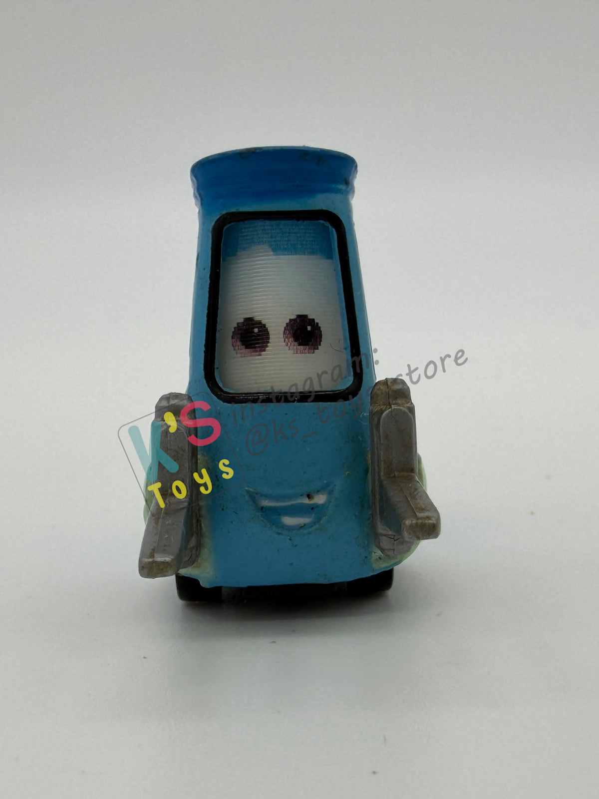 PRE-OWNED / LOOSE DISNEY PIXAR CARS 1:55 BY MATTEL - "GUIDO LENTICULAR EYES V 2" LENTICULAR EYES SERIES - NEAR MINT CONDITION