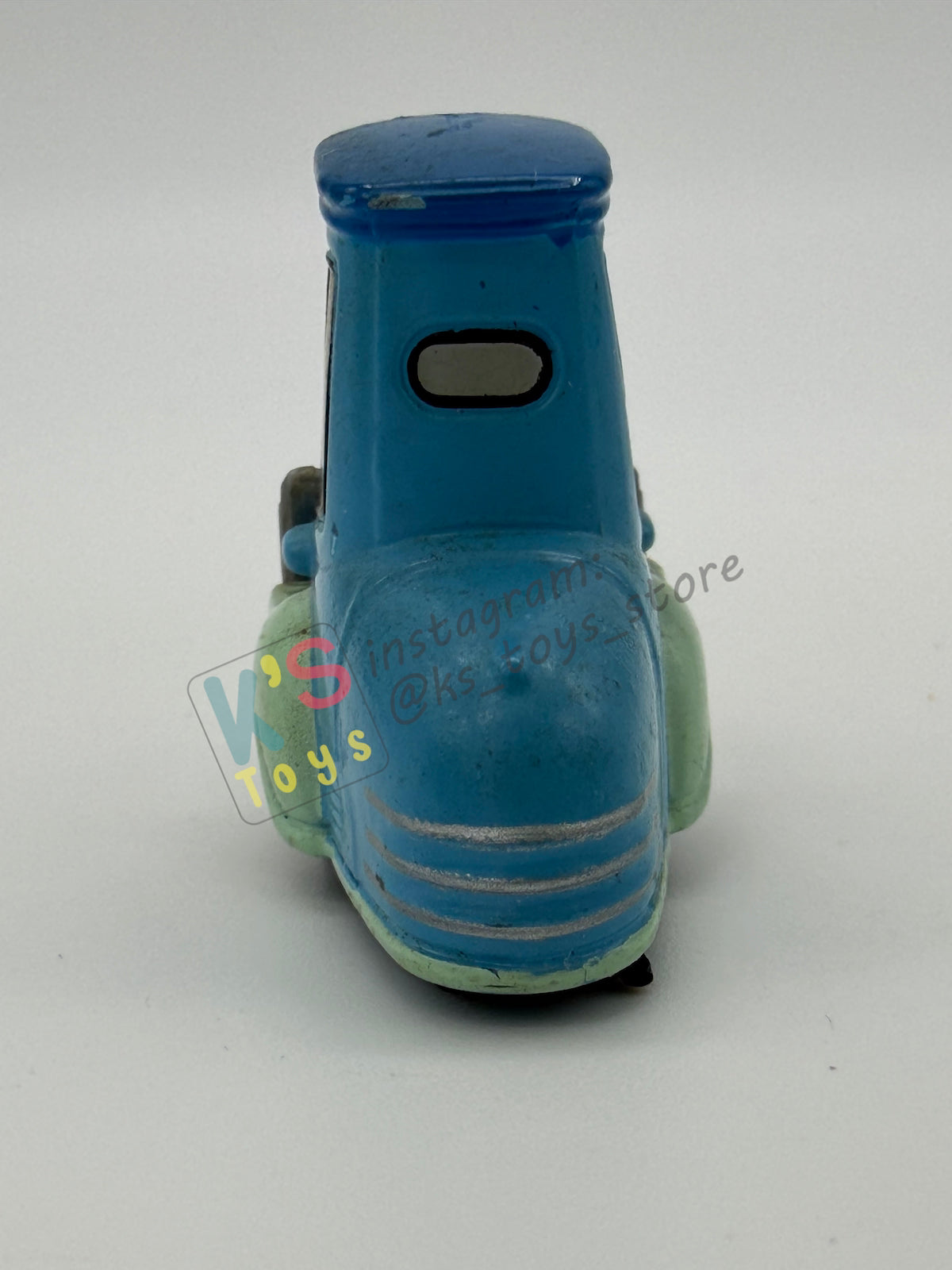 PRE-OWNED / LOOSE DISNEY PIXAR CARS 1:55 BY MATTEL - "GUIDO LENTICULAR EYES V 2" LENTICULAR EYES SERIES - NEAR MINT CONDITION