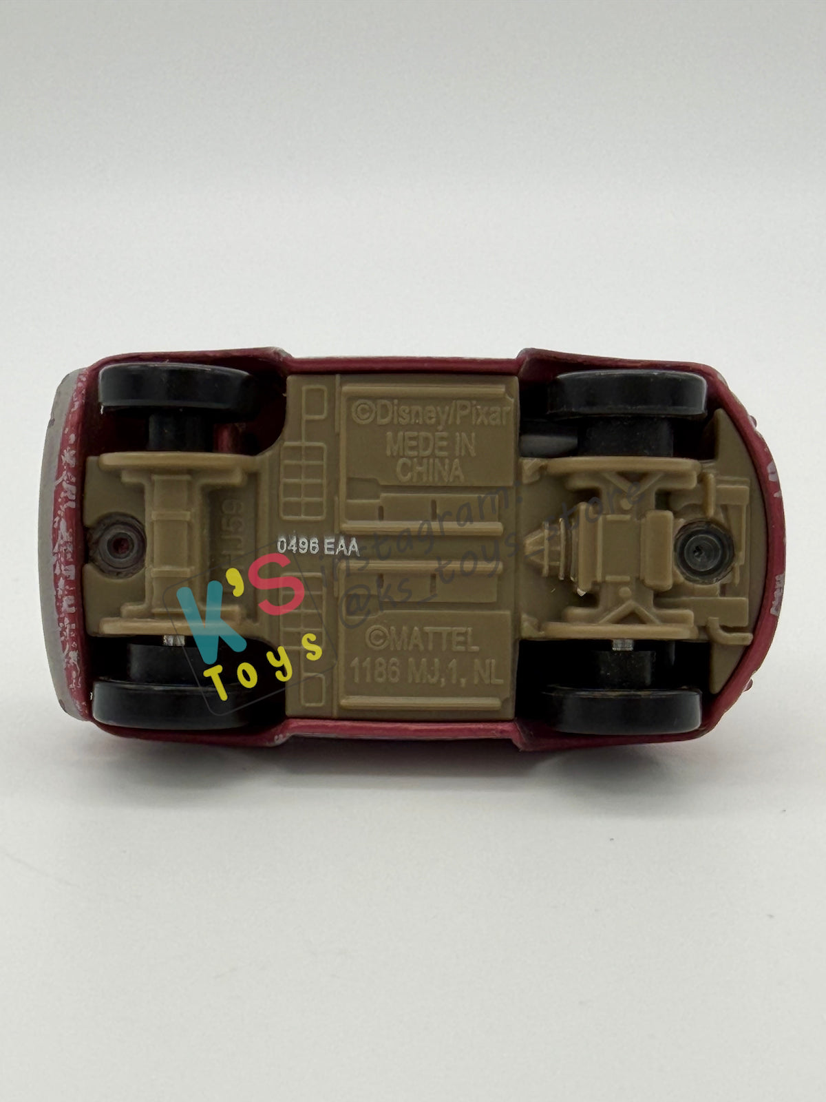 PRE-OWNED / LOOSE DISNEY PIXAR CARS 1:55 BY MATTEL - "JUSTIN PARTSON" CARS 2 PARIS PARTS MARKET SERIES - NEAR MINT CONDITION