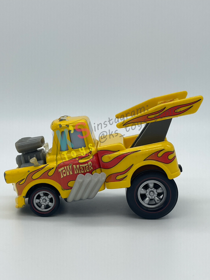 PRE-OWNED / LOOSE DISNEY PIXAR CARS BY MATTEL - "FUNNY MATER" - CARS 2 SERIES - PLAYED WITH GOOD CONDITION - READ DESCRIPTION!!!!!!!!!!!