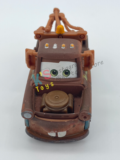 PRE-OWNED / LOOSE DISNEY PIXAR CARS BY MATTEL - "RACE TEAM MATER" - CARS 2 SERIES - PLAYED WITH GOOD CONDITION - READ DESCRIPTION!!!!!!!!!!!