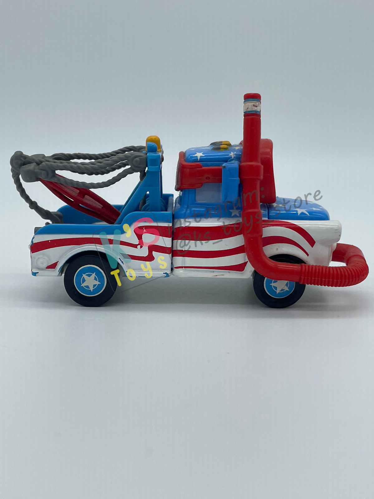 PRE-OWNED / LOOSE DISNEY PIXAR CARS BY MATTEL - "HIGH DIVE MATER" - MATER THE GREATER SERIES - PLAYED WITH GOOD CONDITION - READ DESCRIPTION!!!!!!!!!!!