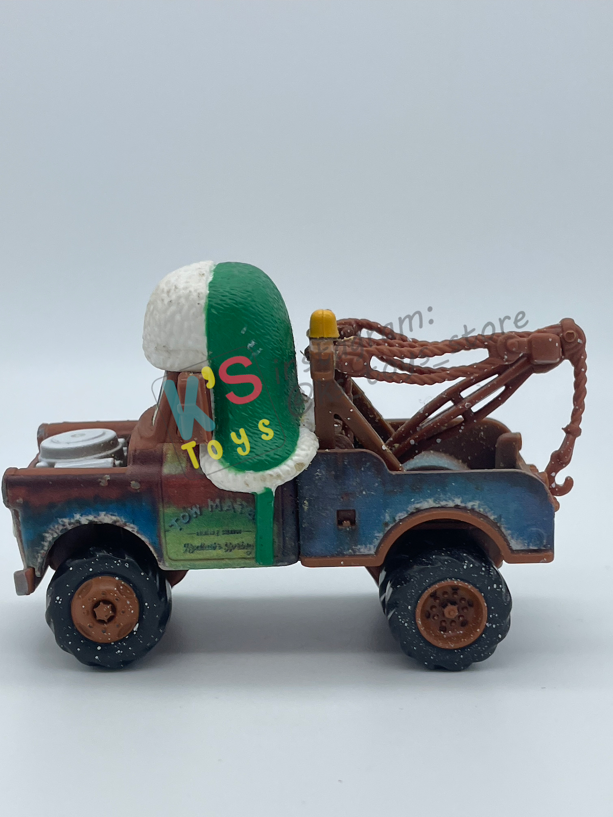 PRE-OWNED / LOOSE DISNEY PIXAR CARS BY MATTEL - "WHEE-HOO MATER" - WINTER / CHRISTMAS SERIES SERIES - PLAYED WITH GOOD CONDITION - READ DESCRIPTION!!!!!!!!!!!