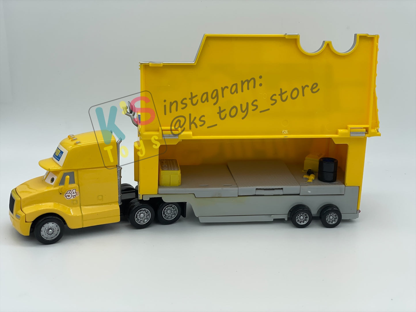 PRE-OWNED / LOOSE HAULER DISNEY PIXAR CARS BY MATTEL, RPM HAULER,  IN NEAR MINT CONDITION - PLEASE READ DESCRIPTION!!!!!!!!!!