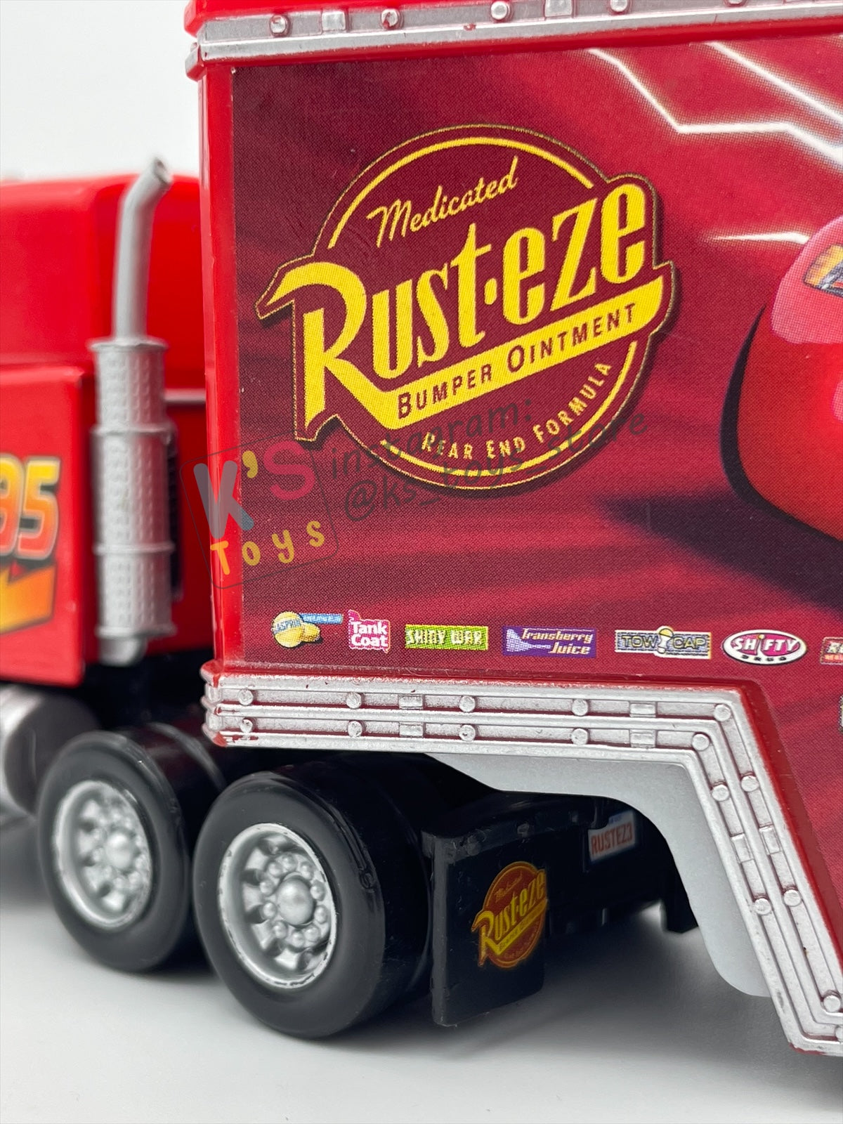 PRE-OWNED / LOOSE HAULER DISNEY PIXAR CARS BY MATTEL, MACK HAULER,  IN NEAR MINT CONDITION - PLEASE READ DESCRIPTION!!!!!!!!!!