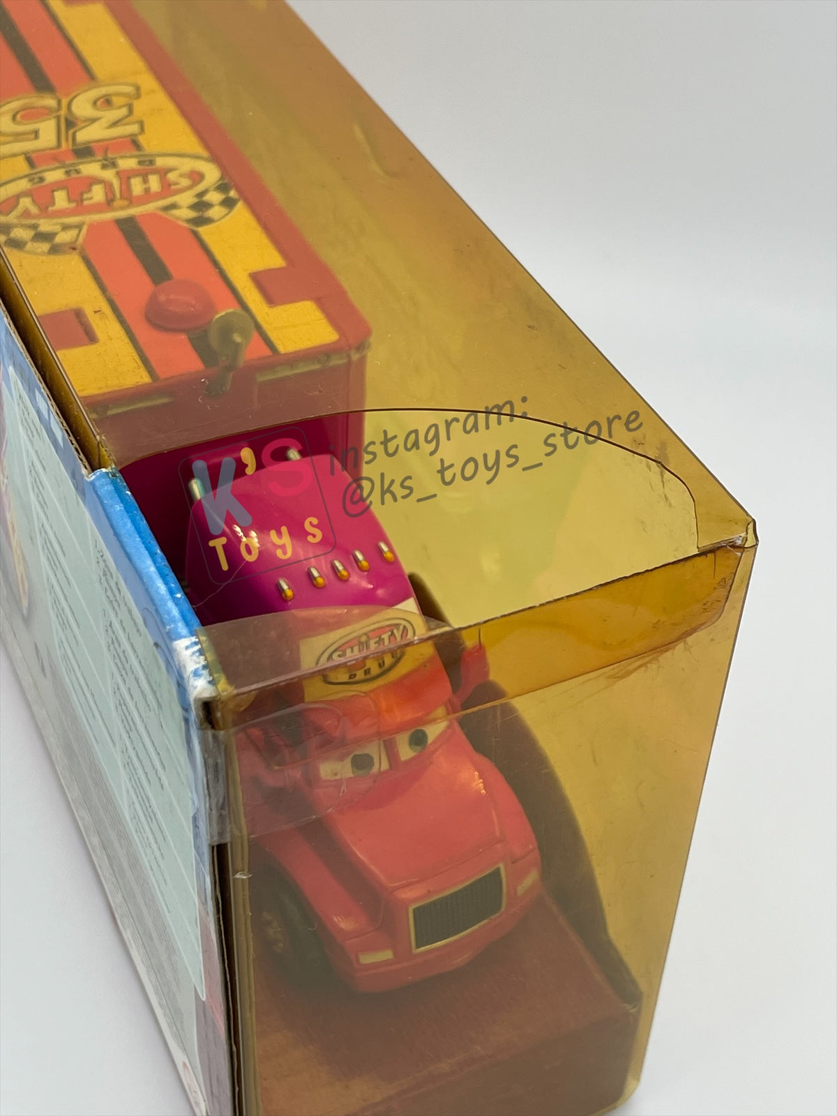 Hauler Disney Pixar Cars by Mattel, Shifty Drug team 35 Hauler - BLISTER CRACKED AND YELLOWING