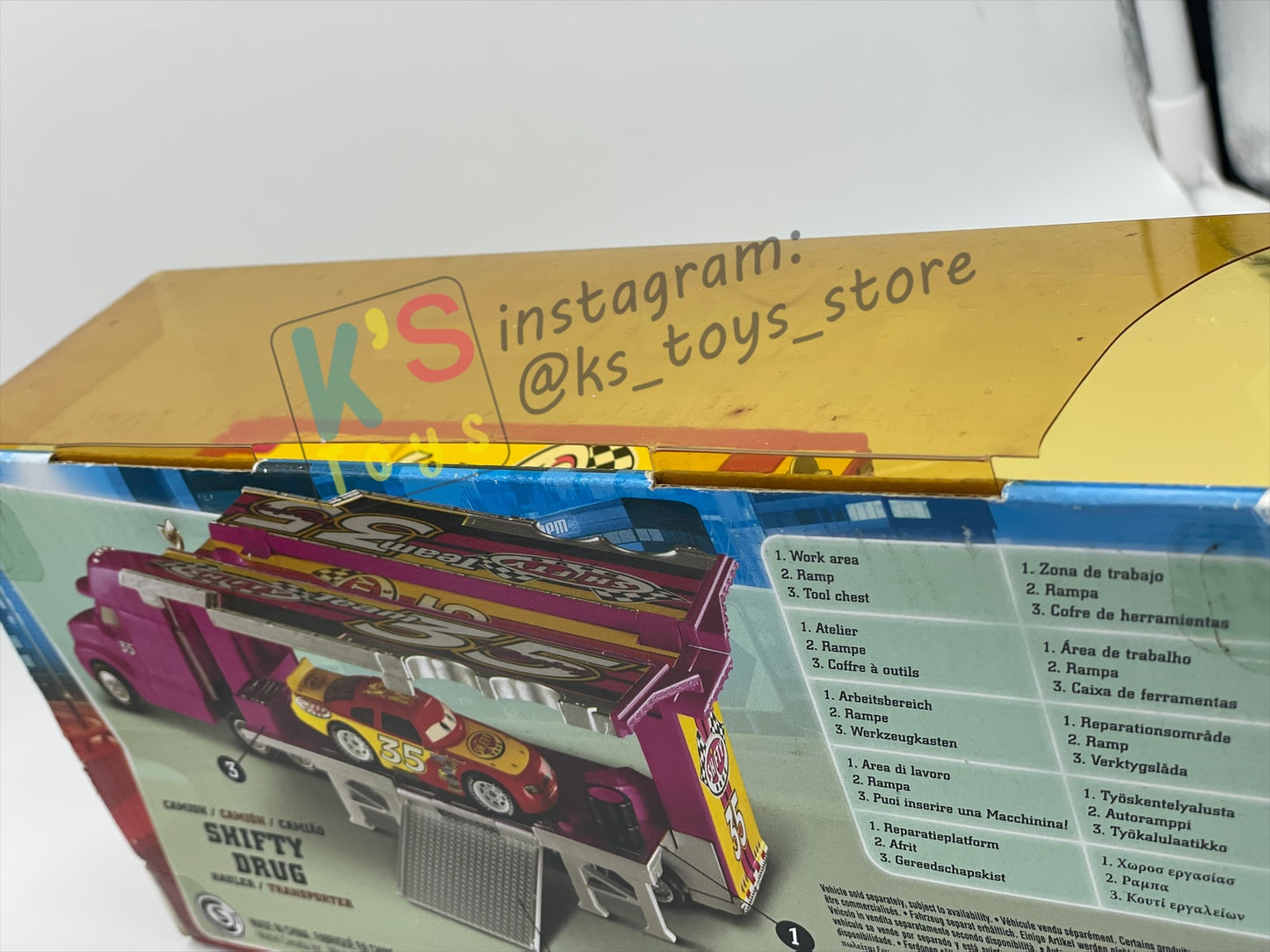 Hauler Disney Pixar Cars by Mattel, Shifty Drug team 35 Hauler - BLISTER CRACKED AND YELLOWING