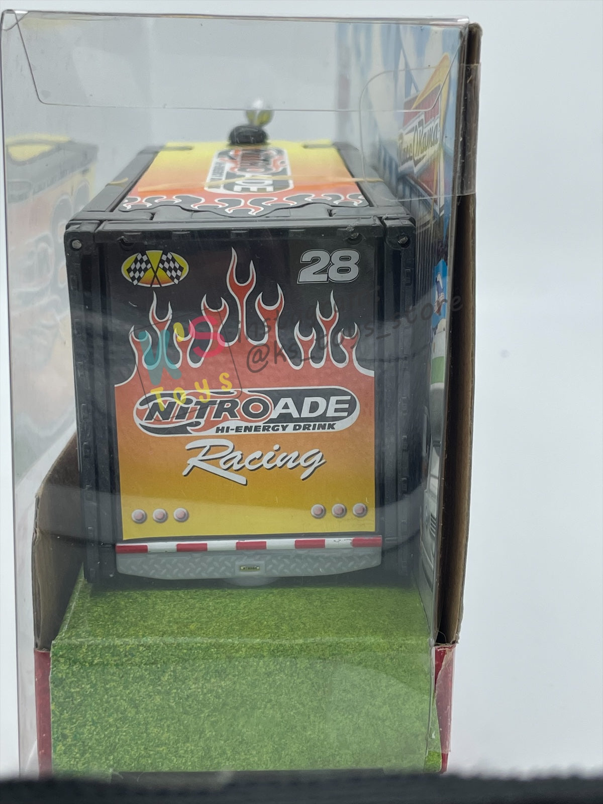 Hauler Disney Pixar Cars by Mattel - Nitroade Hauler 28 - BNIP