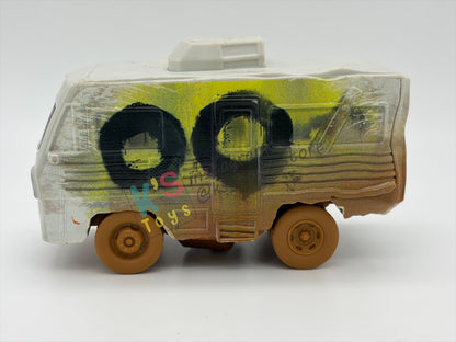 PRE-OWNED / LOOSE DISNEY PIXAR CARS - "ARVY CRASHER 8" THUNDER HOLLOW SERIES - GOOD CONDITION - READ DESCRIPTION!!!!!!