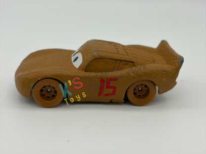 PRE-OWNED / LOOSE DISNEY PIXAR CARS - "LIGHTNING MCQUEEN AS CHESTER WHIPPLEFILTER" CARS 2 SERIES - PLAYED CONDITION - READ DESCRIPTION!!!!!!!!!!