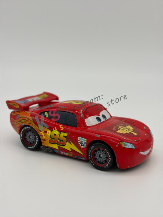 PRE-OWNED / LOOSE DISNEY PIXAR CARS - "LIGHTNING MCQUEEN RACING WHEELS UNIBODY VARIANT" CARS 2 WGP SERIES - PLAYED CONDITION - READ DESCRIPTION!!!!!!!!!!