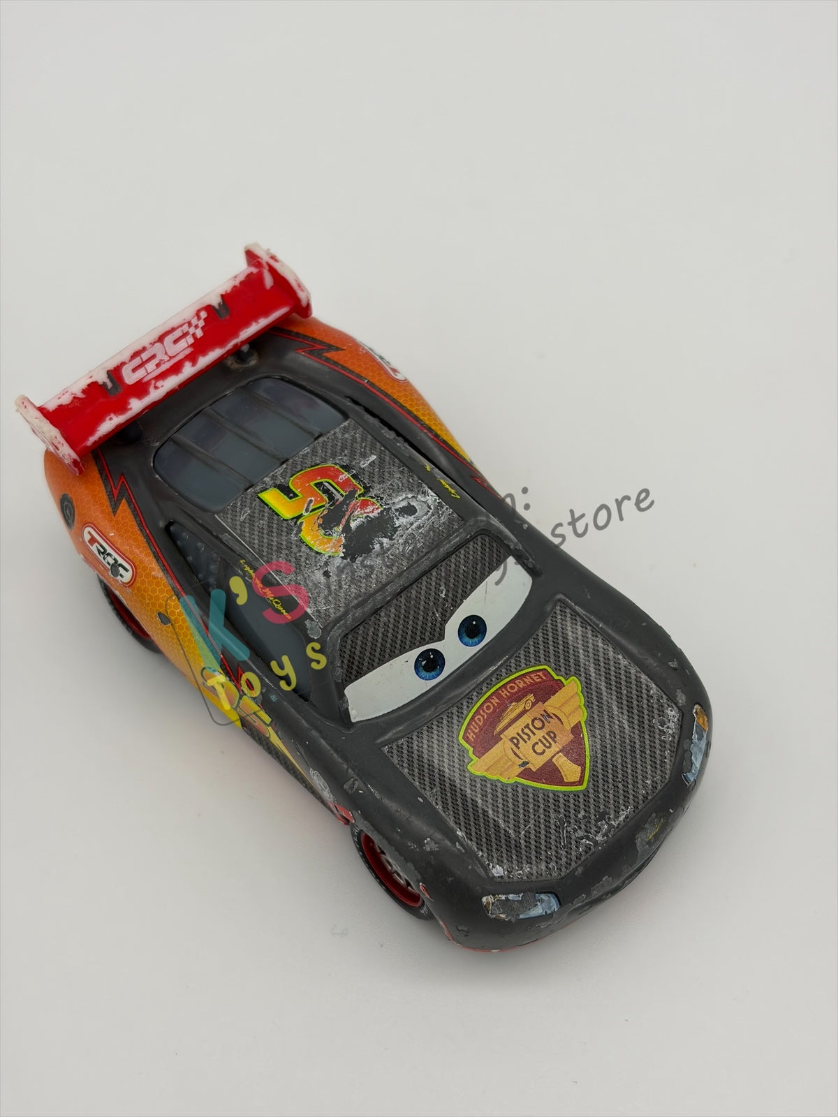 FREE ITEM!!!!! LOOSE DISNEY PIXAR CARS - "CARBON RACERS LIGHTNING MCQUEEN" CARBON RACER SERIES - WELL LOVED/PLAYED CONDITION