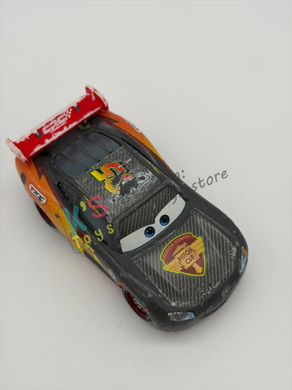 FREE ITEM!!!!! LOOSE DISNEY PIXAR CARS - "CARBON RACERS LIGHTNING MCQUEEN" CARBON RACER SERIES - WELL LOVED/PLAYED CONDITION