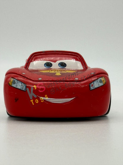PRE-OWNED / LOOSE DISNEY PIXAR CARS BY MATTEL - "LIGHTNING MCQUEEN WITH RACING WHEELS" CARS 2 SERIES - PLAYED IN GOOD CONDITION - READ DESCRIPTION!!!!!!!!!!
